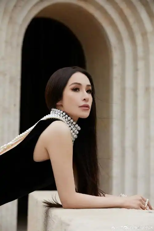 萧亚轩身材管理