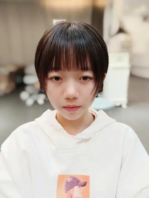 年龄段弥补头型窄额头/皱纹多等缺点的减龄高中生短发#根据脸型选发型