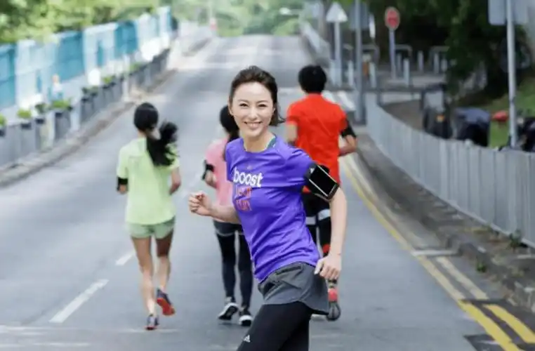 41岁张钧甯的青春秘诀:16年跑步心得总结,这5点必学!_生活_运动_工作