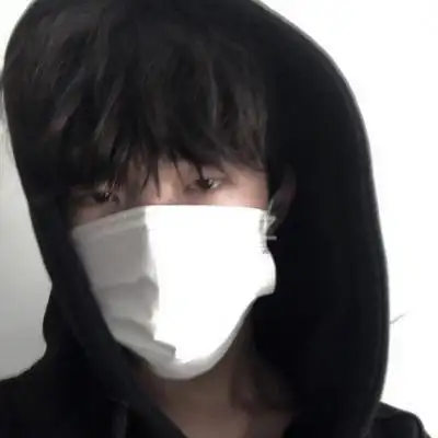 戴口罩男生成熟头像 念七