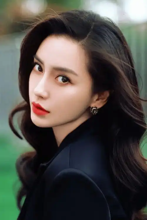 杨颖迷人的眼神