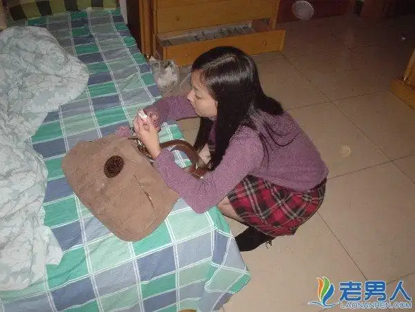 献b门事件完整照片及女主庄巧涵生活照曝光 / 比乐族