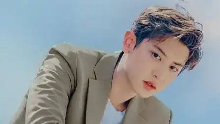 朴灿烈入伍摸头照,这画面也太有爱了#全网热门