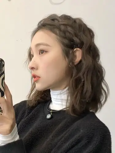 甜美俏皮蛋卷头短发女生不能错过的烫发,短发图片,发型图片