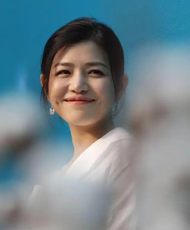 陈妍希讲述与棉花的故事,再现标志性小酒窝