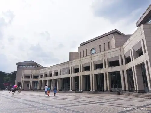 北大百周年大讲堂