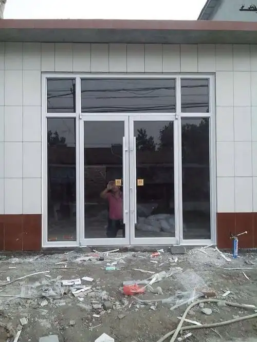 浩洁门窗厂家直销铝合金门,欢迎来电订购