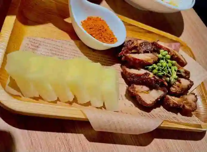 太二酸菜鱼(扬州万象汇店)-"「老坛子酸菜鱼」鱼片很嫩,我加了笋片和