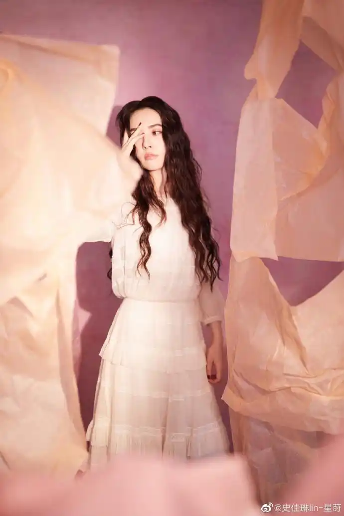 粉色的～@郭碧婷:@摄影师林志勇2上海·上海明天广场jw万豪酒店