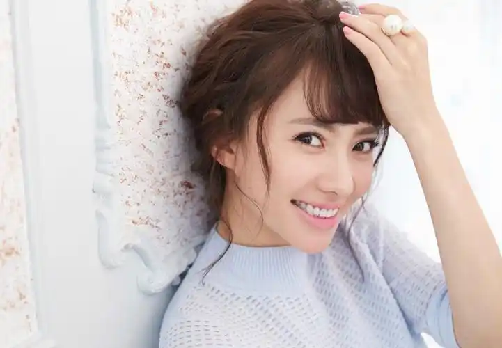 刘萌萌甜美优雅写真图片25