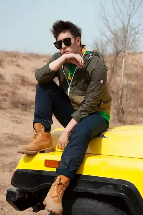 作为timberland的亚太区代言人,潘玮柏告诉我们其实他跟timberland很