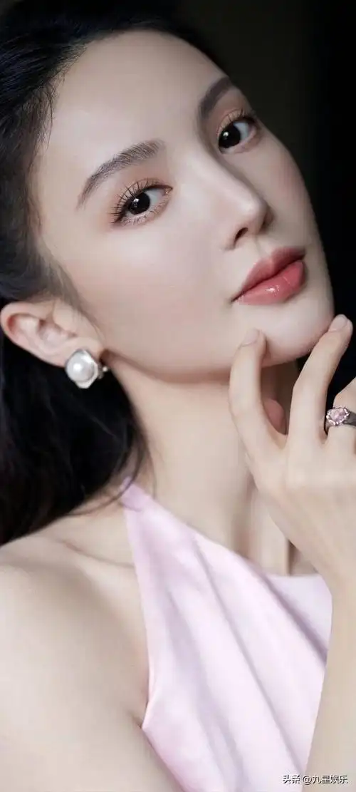 金晨高清壁纸,超高颜值完美气质,真不愧为心目中的女神_网易订阅