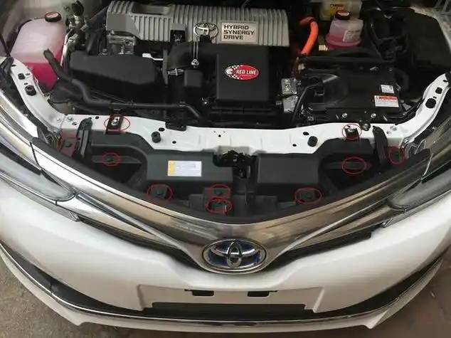 丰田卡罗拉水箱怎么拆?