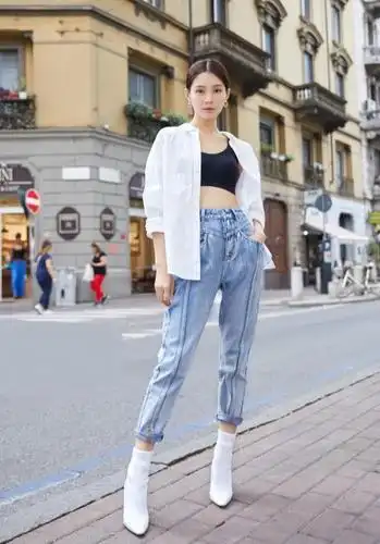 王媛可一条腰带就成了"沙漏腰",真是羡煞旁人!