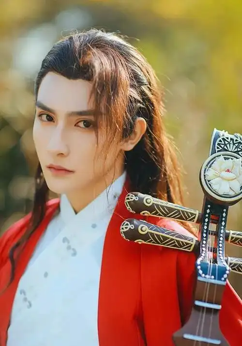 谁说古风只适合女孩子,男孩子的古装扮相也很绝啊_楚淇