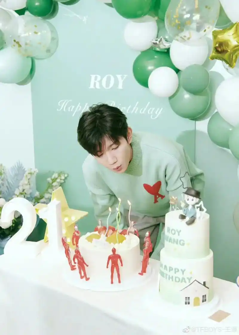 王源 又陪你长大一岁啦@tfboys-王源 ,生日快乐!希 - 抖音