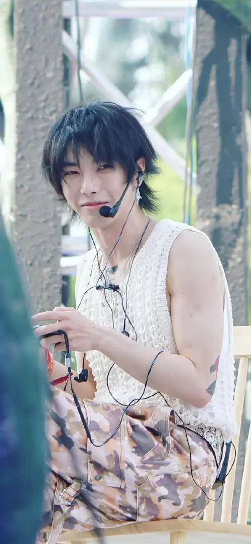 就这个**腰细身材好爽!  华晨宇花花hcy#华晨宇