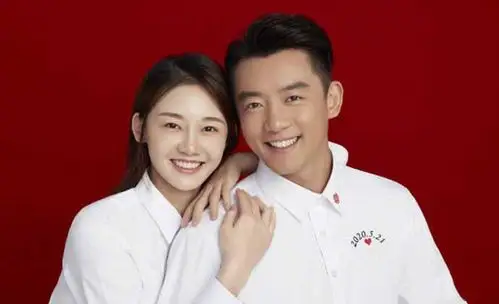 郑恺苗苗晒结婚照