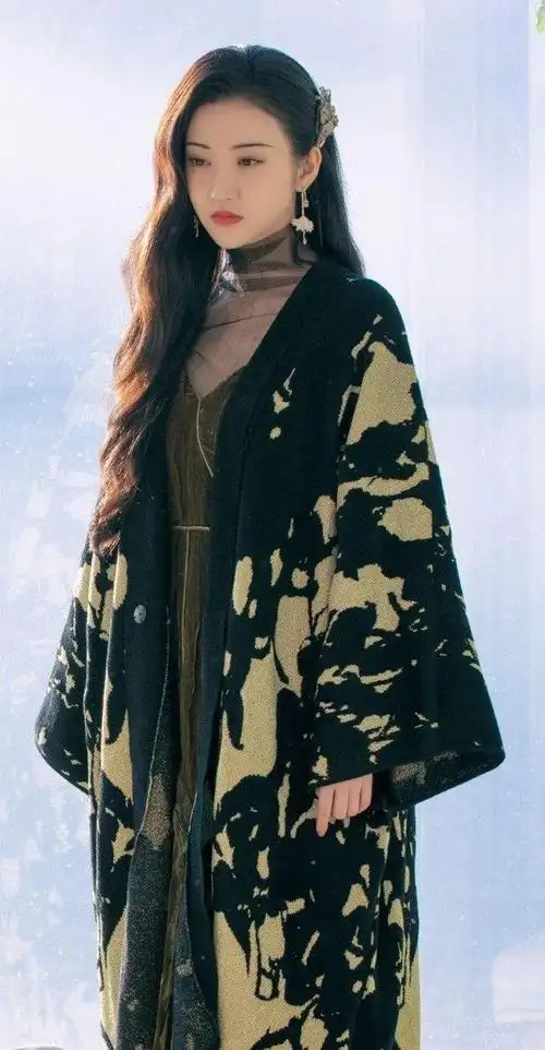 《司藤》景甜旗袍大赏!黛蓝黑白颜色各异,优雅富贵令人心动