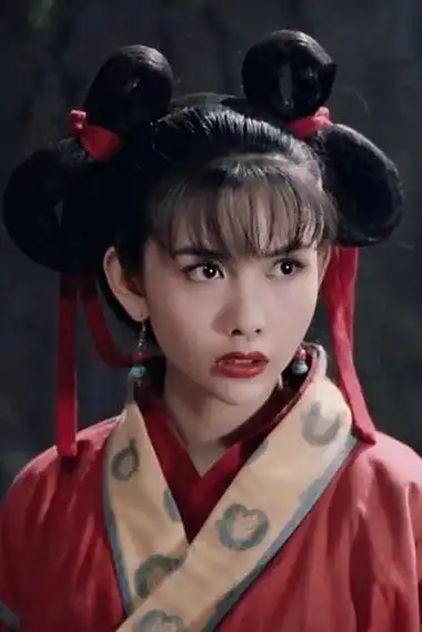 邱淑贞,香港影坛的一颗耀眼的明星,她以其清纯甜美的形象,出演了多部