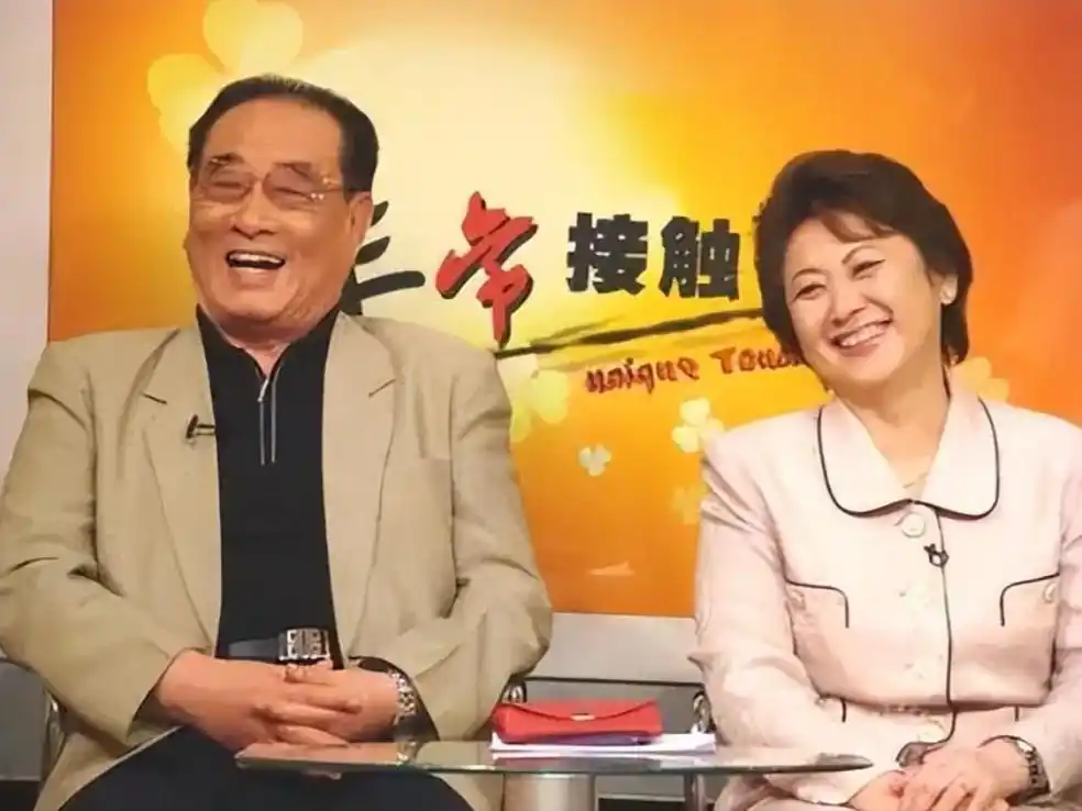 回顾一代男神庞学勤一句承诺照顾精神病妻子一生不离不弃