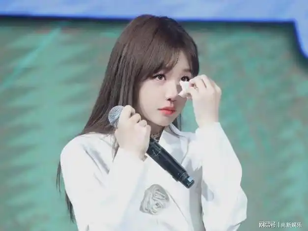 火箭少女101聚是一团火散是满天星,粉丝过年,18年的夏天回来了