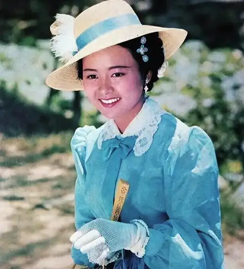 董洁与儿子顶顶的温馨时光与成长之路