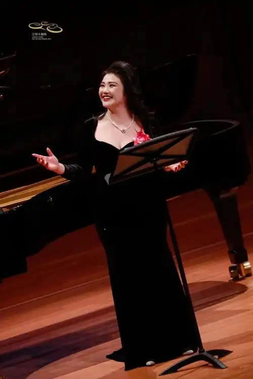 旅法女中音歌唱家李颖独唱音乐会将唱响,用音乐讲述香奈儿的一生