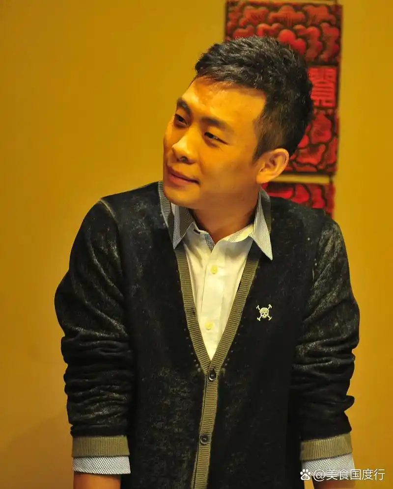 张译张颂文:实力派男演员的友情与合作 张译和张颂文是国内影视圈中最