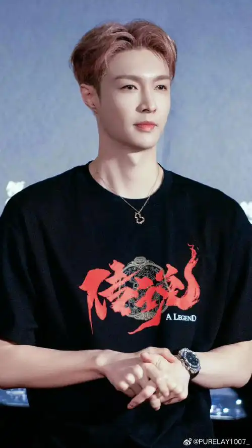 宇舶表品牌大使张艺兴##张艺兴##qeelin全球品牌代言