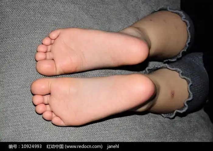 小孩的脚掌