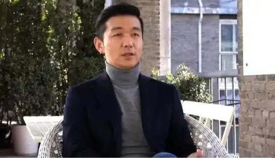 演员邢佳栋曾因打架被北电开除演技一级棒却几十年不温不火