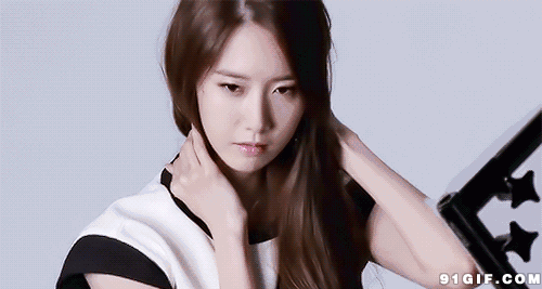 美女林允儿妩媚秀发女神gif动图_动态图_表情包下载_soogif