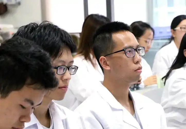 感恩无语良师培养有温度的临床医学生系统解剖学教学把课程思政落到实