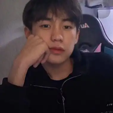 网恋照片男一套