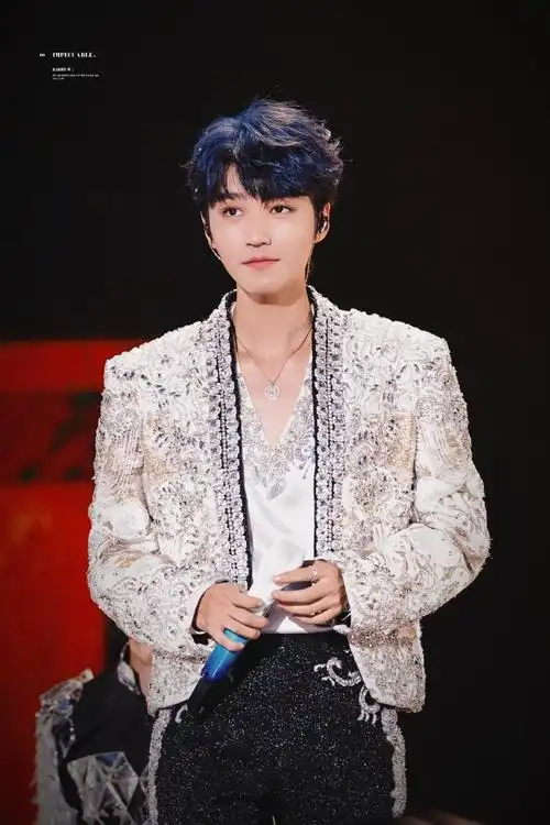 王俊凯超话#tfboys十年之约演唱会#/#tfboys快本的信#230806 十周年