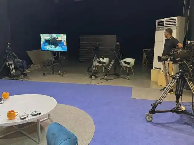 位于巴基斯坦hum tv总部的访谈演播室该节目在巴基斯坦hum tv总部