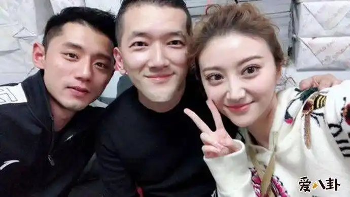 张继科与景甜合照