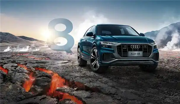 沙漠中的奥迪q8澎湃不羁