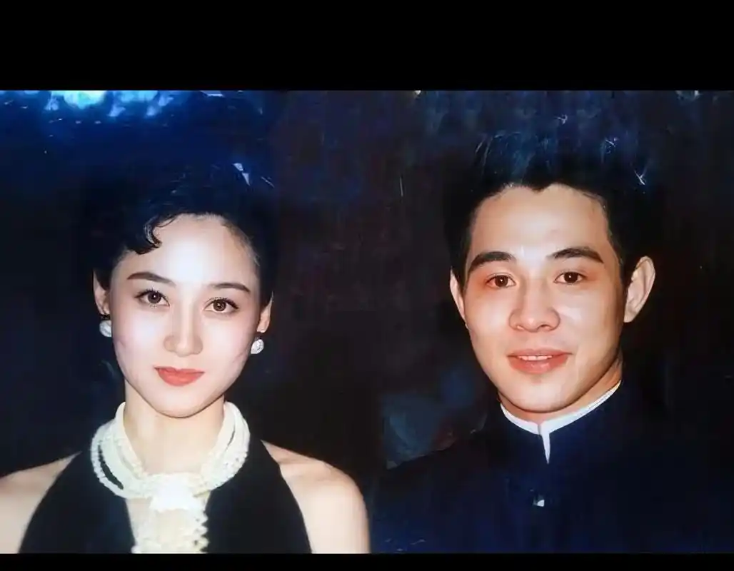 李连杰当时向利智求婚,但是 - 抖音