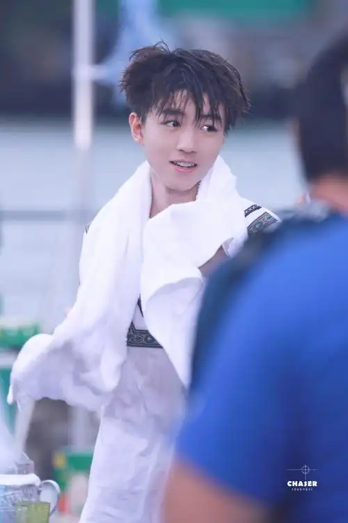 只为王俊凯##王俊凯2024凯启甲辰#王俊凯超话  希望你的眼睛一直带笑