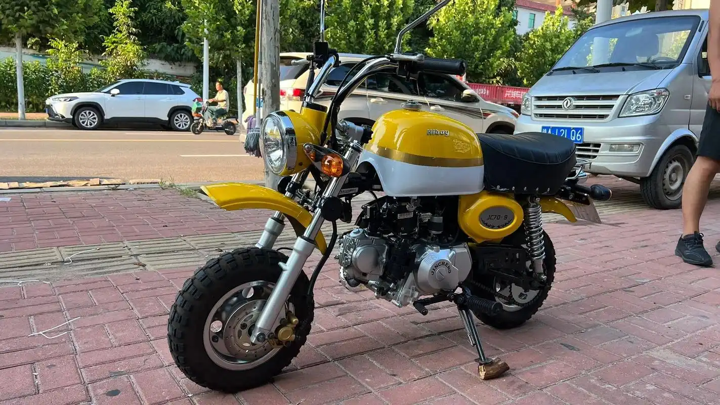 金城小猴子70 23年出厂上牌,个人一手车,行驶180多公里,小姐姐一手车