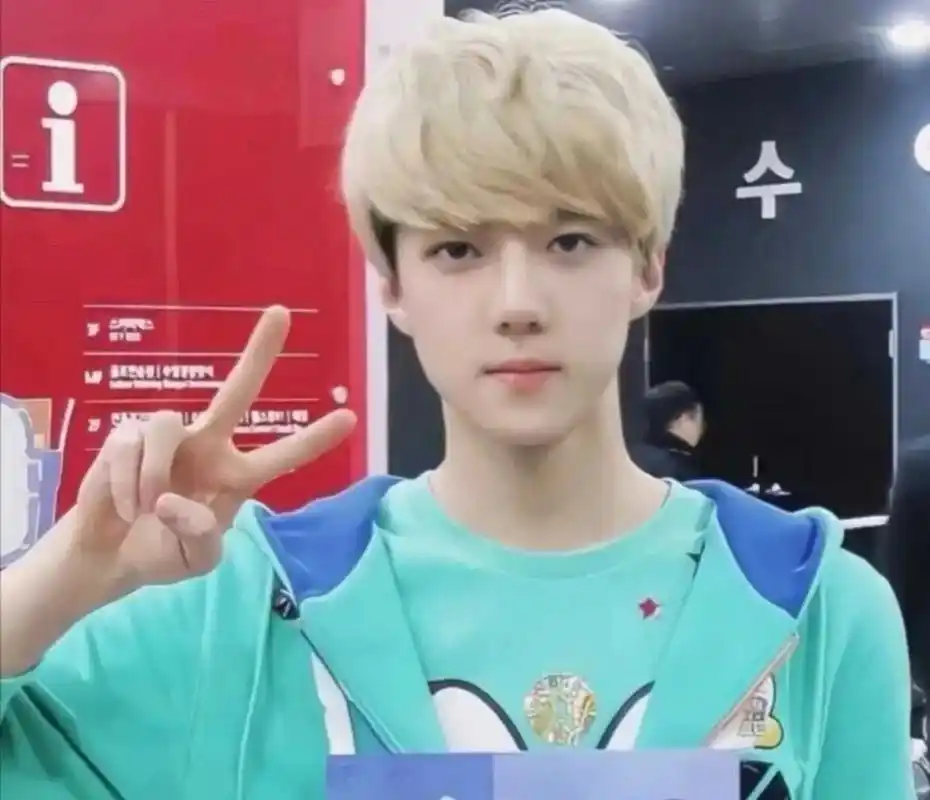 相册里一些关于世勋的回忆 (抖音真适合存照片) #吴世勋 # - 抖音