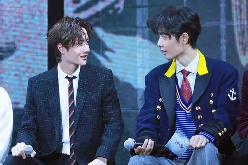 11.陈情令演唱会忘羡.王一博.肖战 - 堆糖,美图壁纸兴趣社区