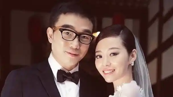 张靓颖携小男友露面身高差惹眼(张靓颖老公现男友)_造梦网