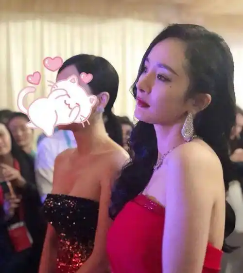 童瑶变妩媚,倪妮热巴更性感撩人_眼角_显得_位置