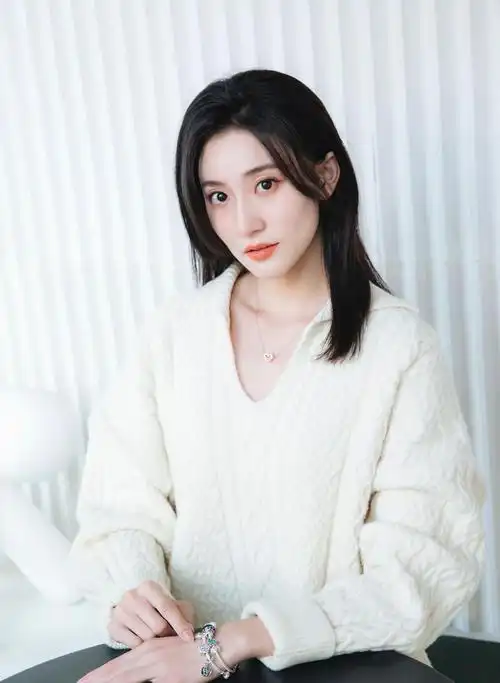 孙杨张豆豆被曝结婚女方是体操队员两人曾现身民政局