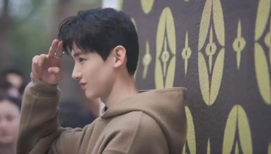 有没有男明星电脑壁纸值得推荐