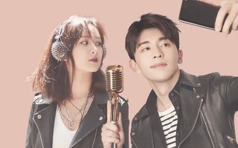 杨紫邓伦香蜜双修夫妇香蜜沉沉烬如霜确认过眼神你是对的人