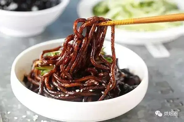 韩国炸酱面的做法(被韩国电视剧馋到流口水的炸酱面做法教程)